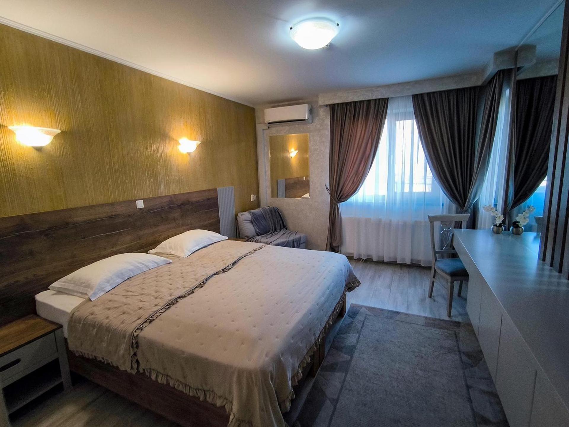 Hotel Dorobanti Iasi Exterior foto