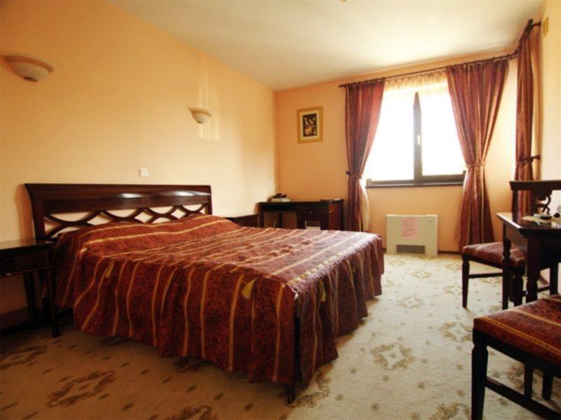 Hotel Dorobanti Iasi Exterior foto